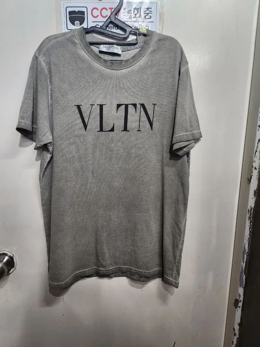 ヴァレンティノ VLTN 半袖Tシャツ グレー