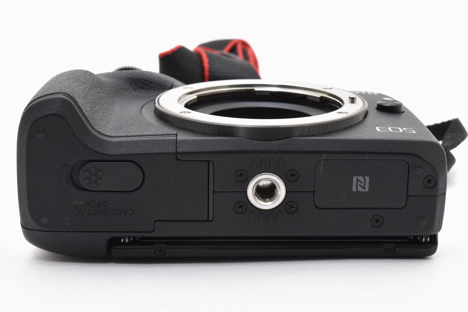 極上品 キャノン Canon EOS M3 + zoom lens EF-M 15-45mm F3.5-6.3 +
