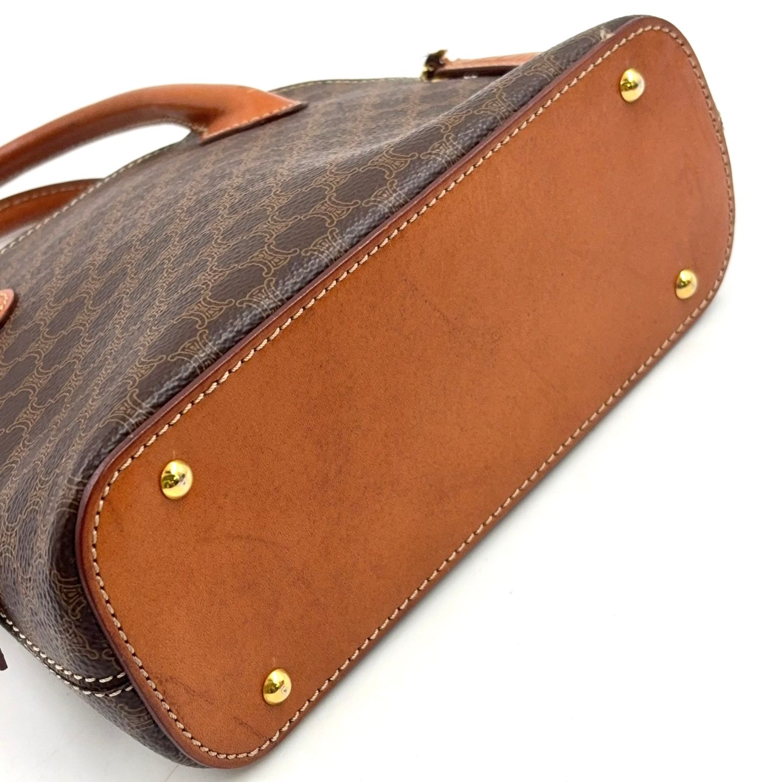 新着】CELINE マカダム柄 ハーフムーン ショルダーストラップ付属なし