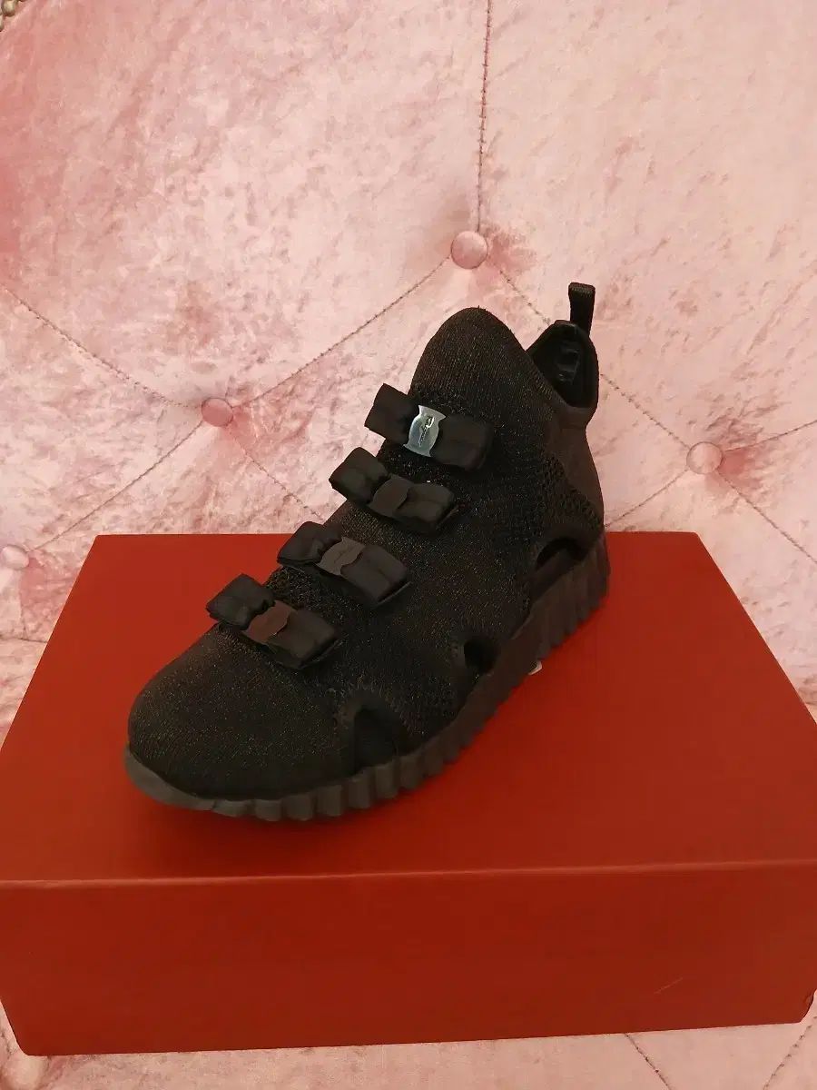 正規品 > FERRAGAMO フェラガモ メッシュ スニーカー