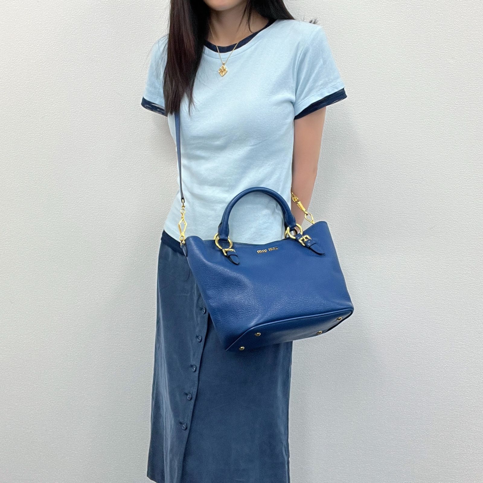 【中古】MIU MIU ミュウミュウ ヴィッテロダイノ 2WAY ハンドバッグ ショルダーバッグ レザー ブルー 金具ゴールド ヴィンテージ レディース HIBUOCHI VINTAGE hboc260714a03