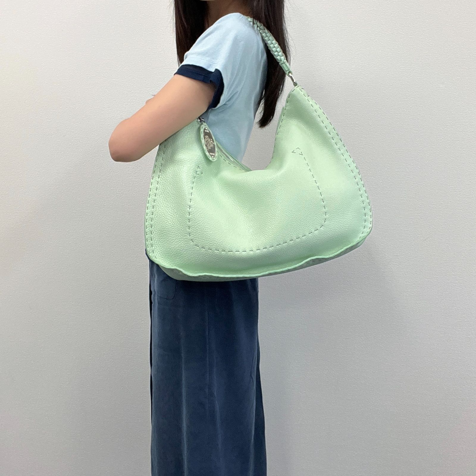 中古】FENDI フェンディ セレリア ステッチ ショルダーバッグ レザー 