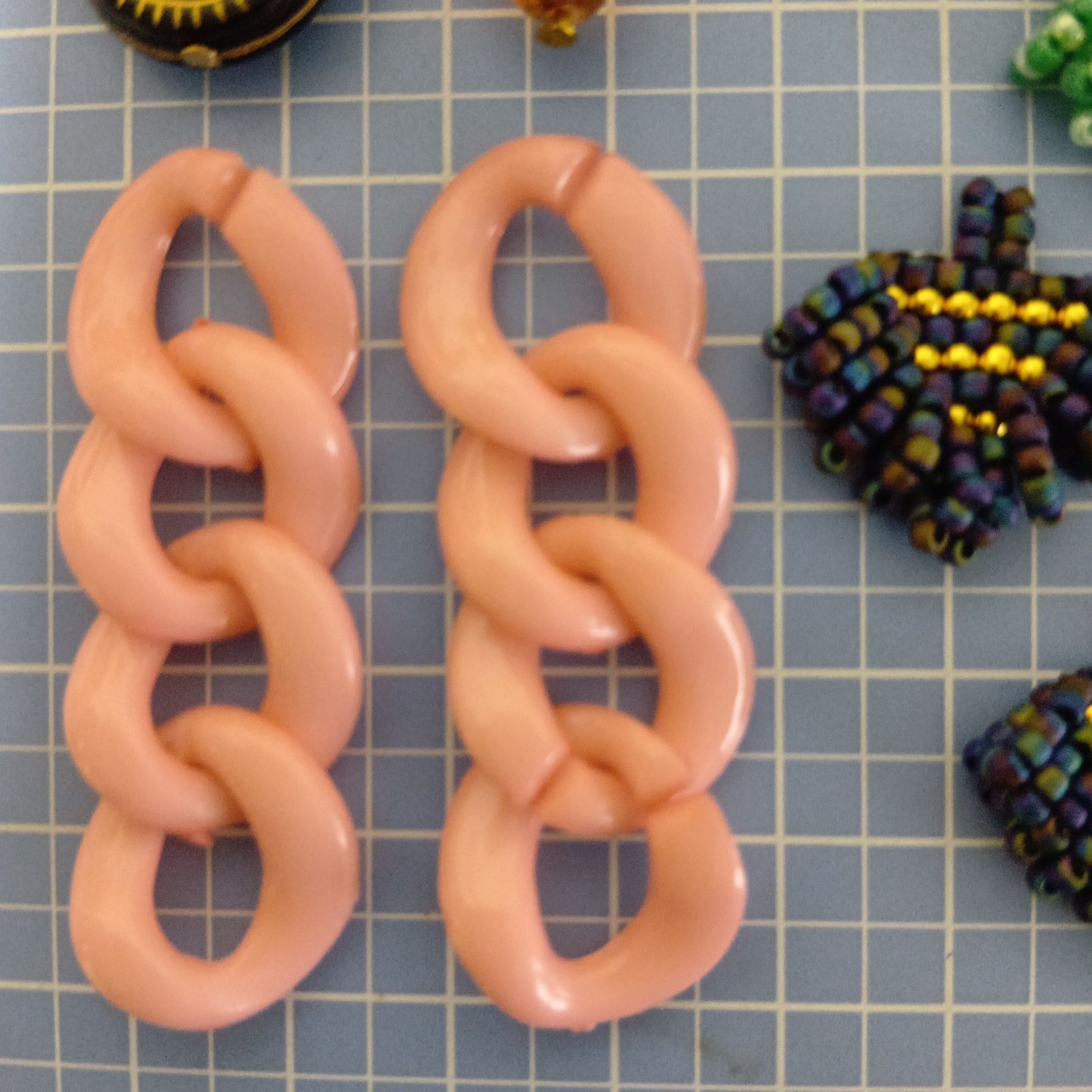 高 ピアス まとめ売り ③ 感謝セール まとめ売りピアス6点☆599円 - メルカリ