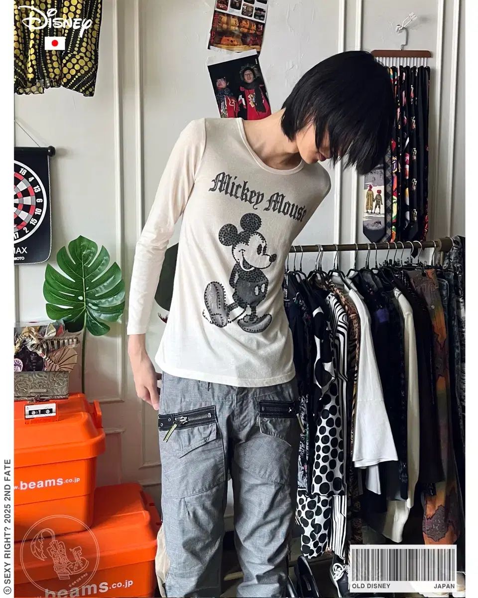 Disney オールド ディズニー 日本 ヴィンテージ ミッキーマウス ブラック スタッズ キュービック トリミング V-Kei ロックシーク パンク ロングスリーブ 長袖 Tシャツ