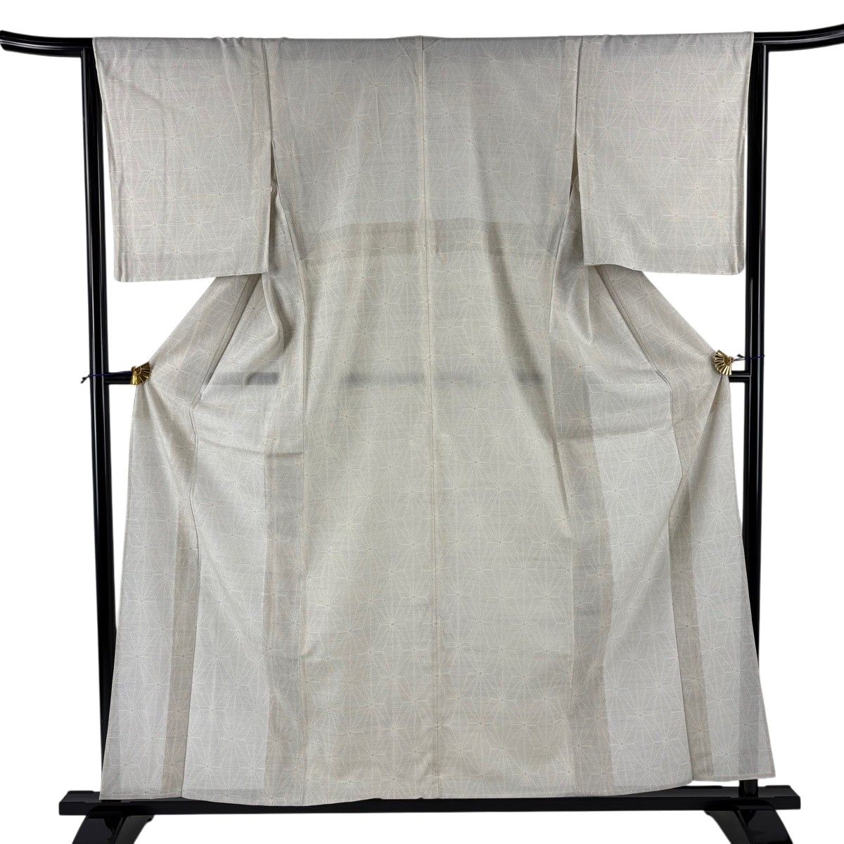 紬 身丈160cm 裄丈64cm M 単衣 麻の葉 灰白 正絹 秀品 【中古】 9,204円