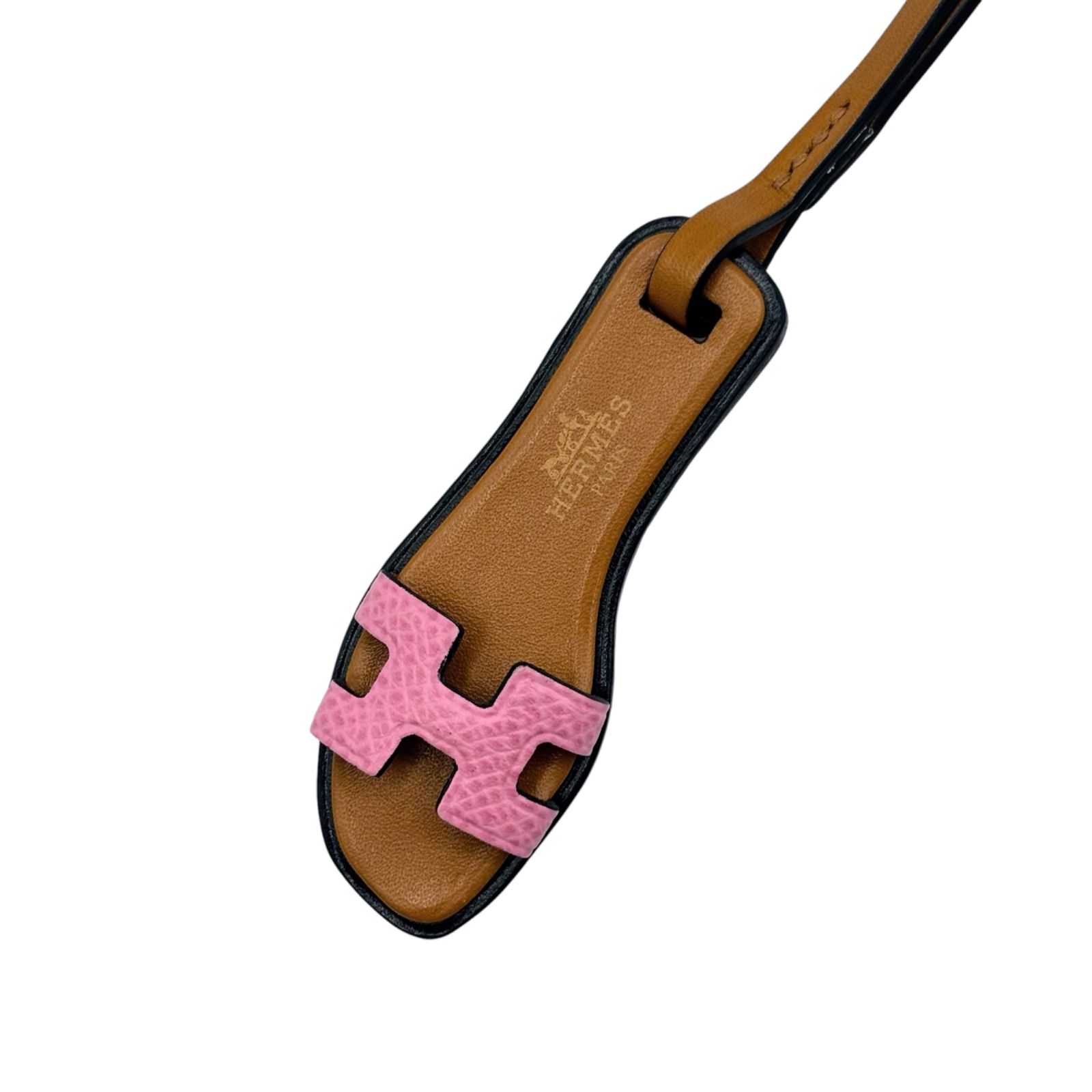 【美品】HERMES エルメス オランナノ ローズコンフェッティバッグチャーム ブラウン 茶 ピンク ナチュラル サンダルモチーフ 靴 レザー 革製品 キーホルダー チャーム ローズピンク キーリング ブラック 黒 Hデザイン 上品 ブランド 小物【送料無料】