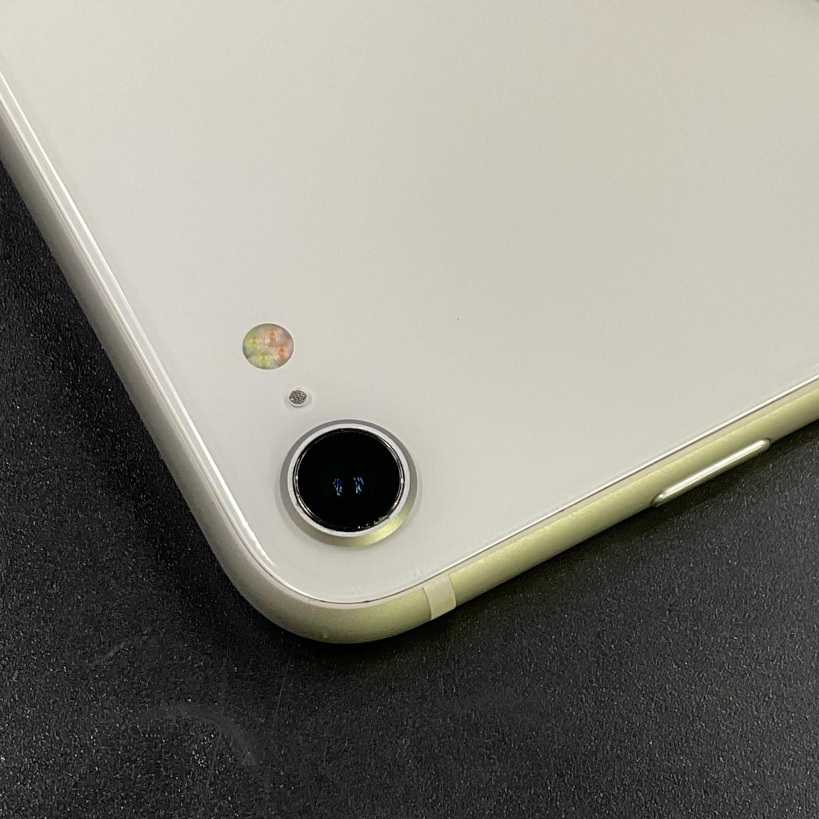iPhone SE2 64GB ホワイト Softbank 中古 - メルカリ