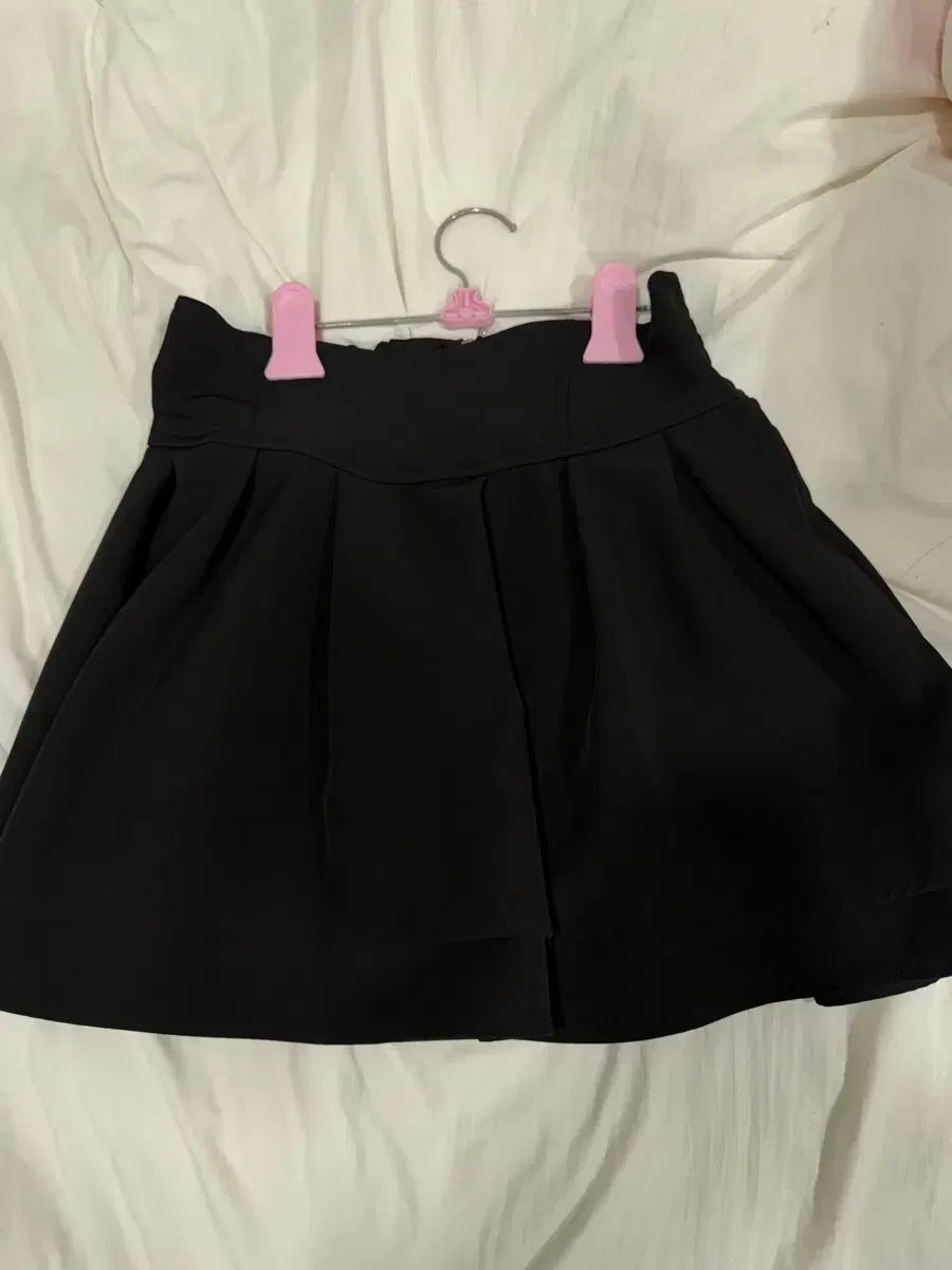 ミシェルマカロン スカート ブラック Mサイズ