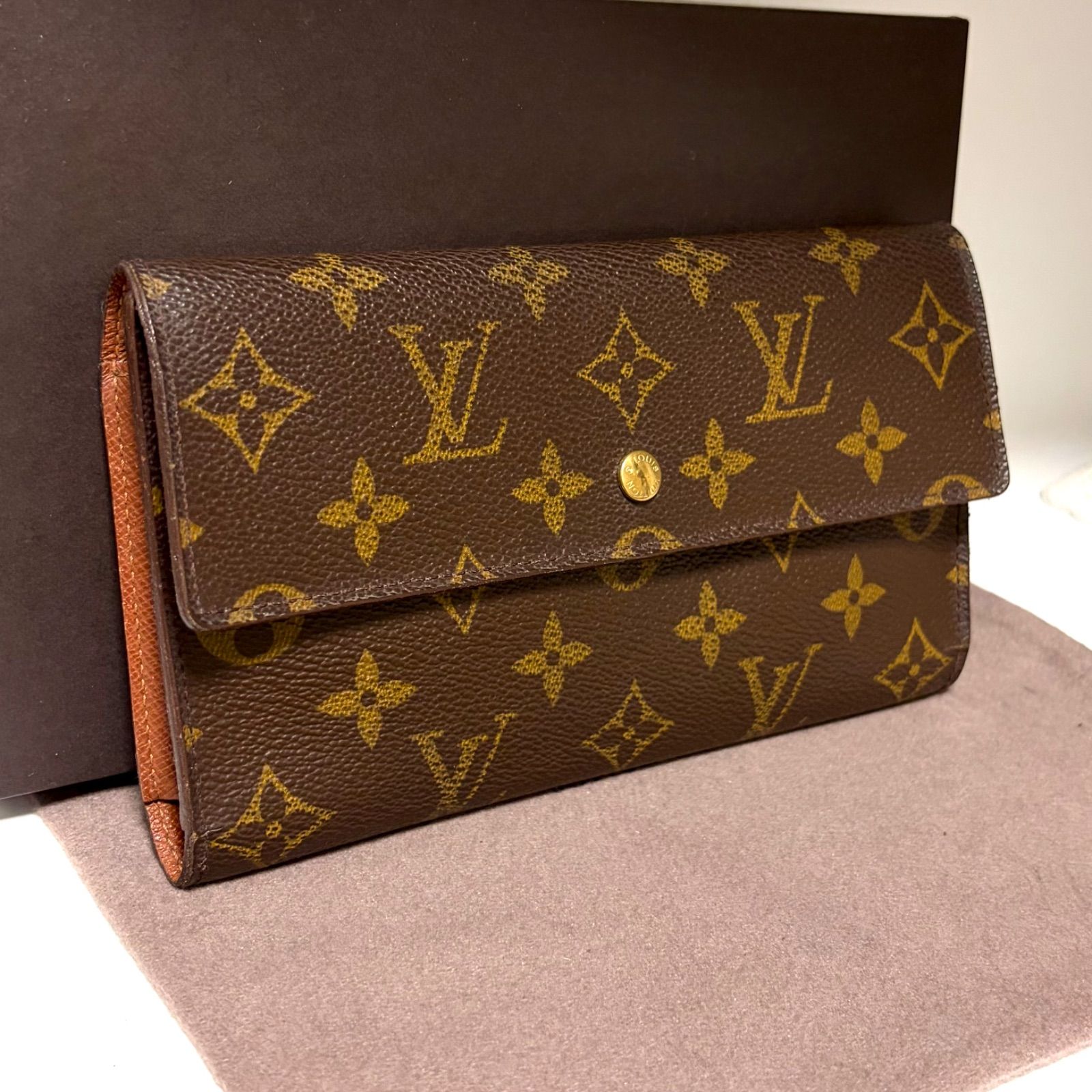 f57 ポルト トレゾール　ポルトフォイユ インターナショナル　旧型　ルイ ヴィトン Louis Vuitton　3つ 三つ 折り　フラップ ボタン 式　長 財布　ロング ウォレット　モノグラム