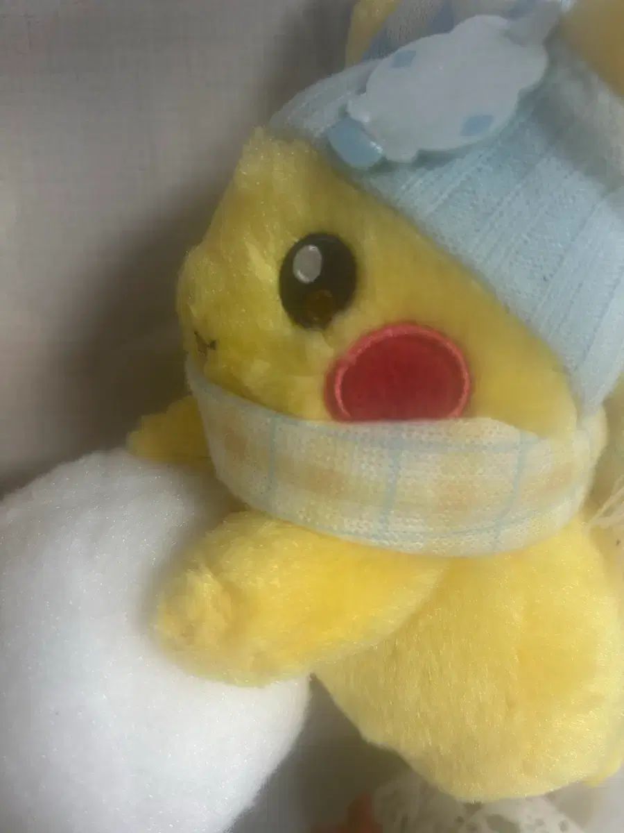 ポケットモンスター 雪遊び 雪転がし ピカチュウ
