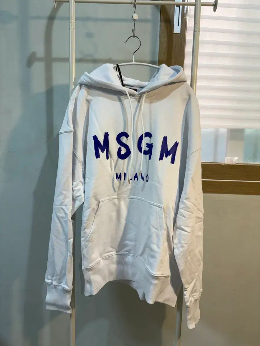 M) 新品 MSGM フードTシャツ