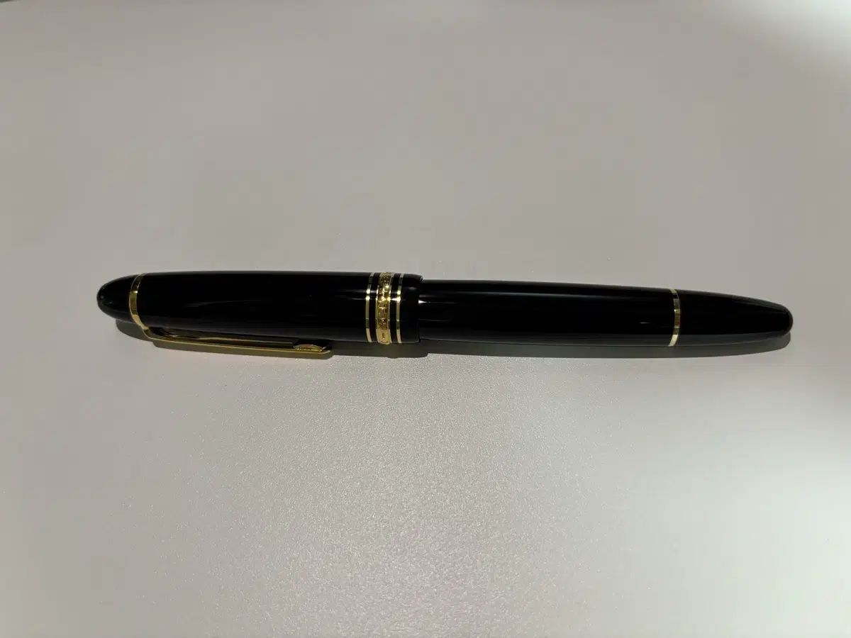 モンブラン マイスターシュテュック ル・グラン GOLD 146 万年筆 EFニブ 出品