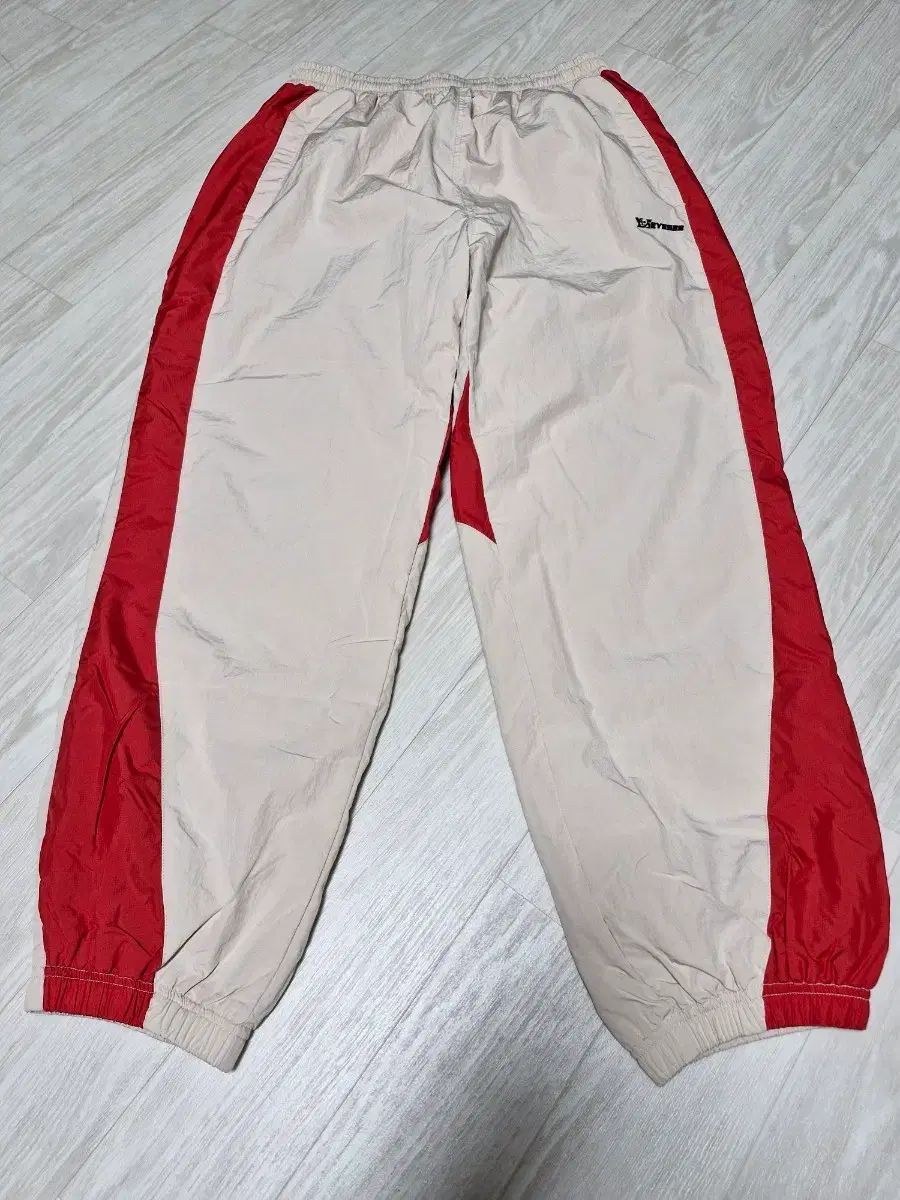 YESEYESEE Insane x Trek Pants ベージュ