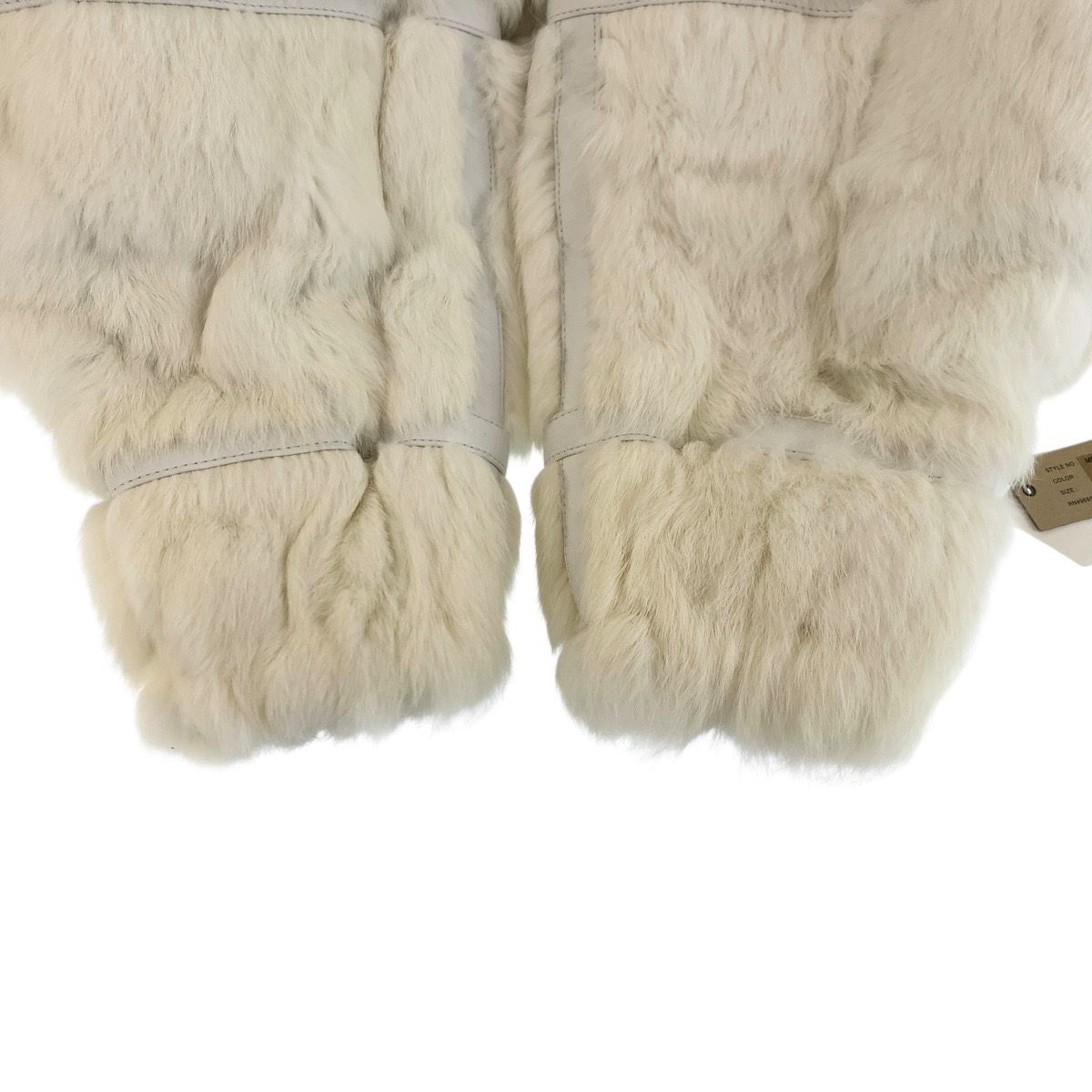 美品 DAVOUCCI ダボーチ サイズ2XL クリーム アイボリー ラビット