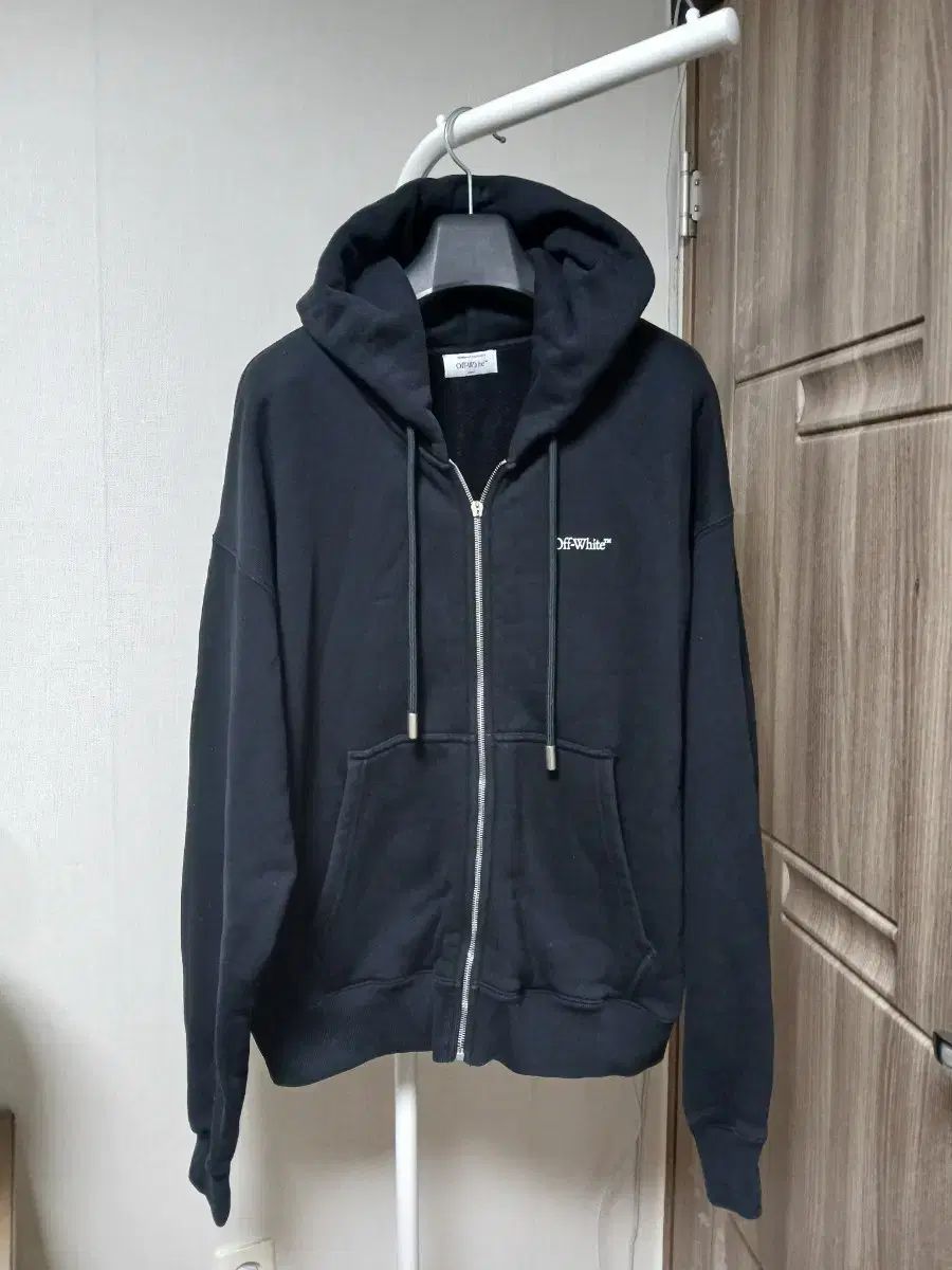 オフホワイトフーディー トレーナー 正規品 M