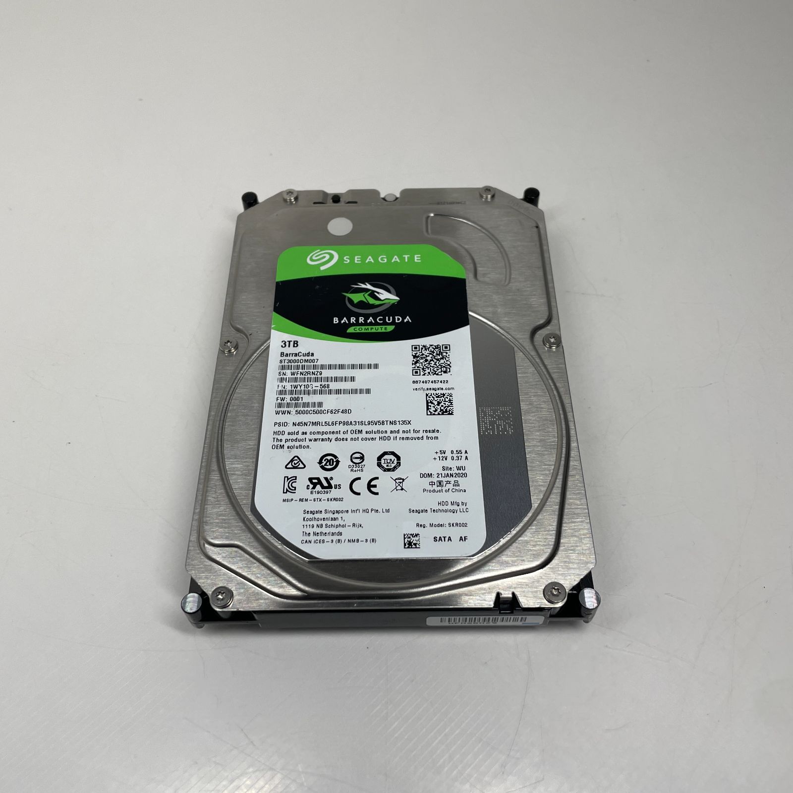 【中古・美品】 Seagate BarraCuda 3TB ST3000DM007 №1673