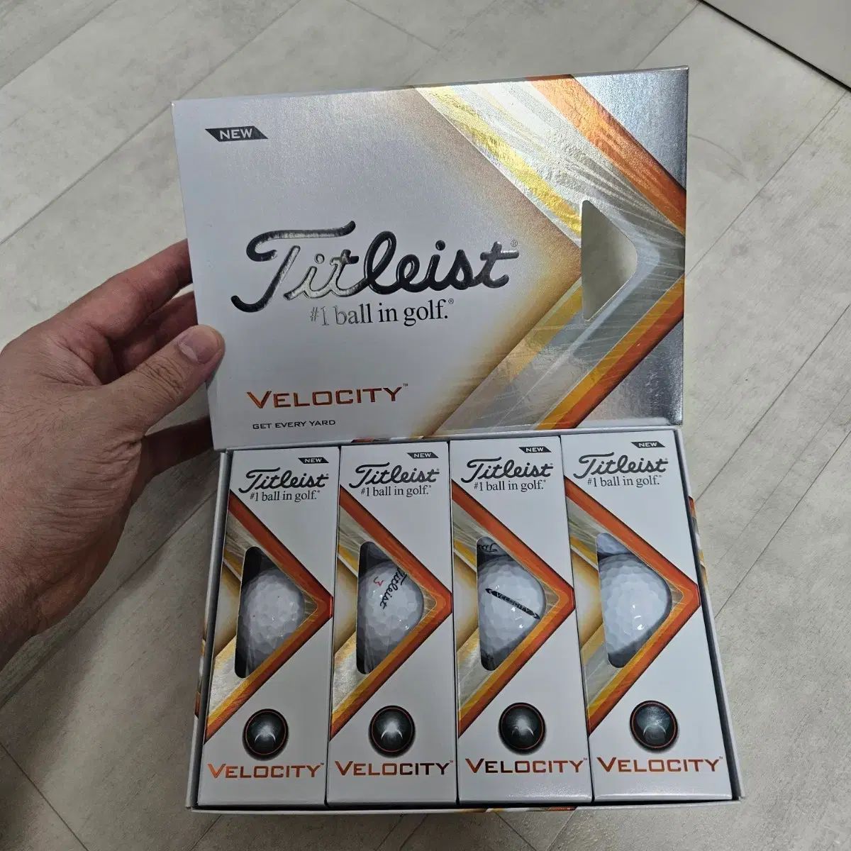 新品 タイトリスト ゴルフボール ベロシティ 白 5ダース (60EA)