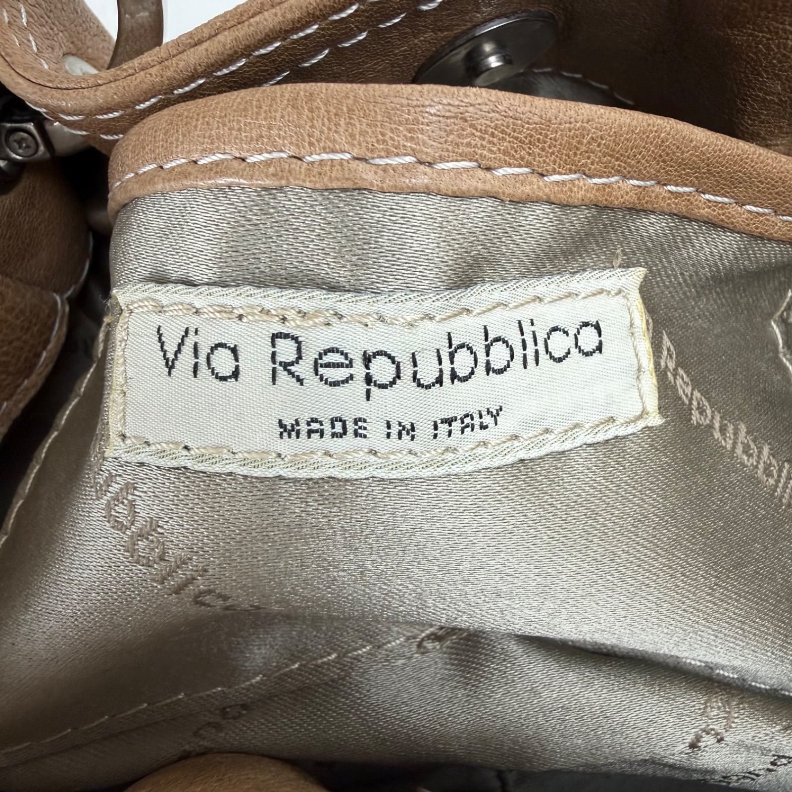 Via Repubblica y2k italy archive Leather chain shoulder bag ヴィア