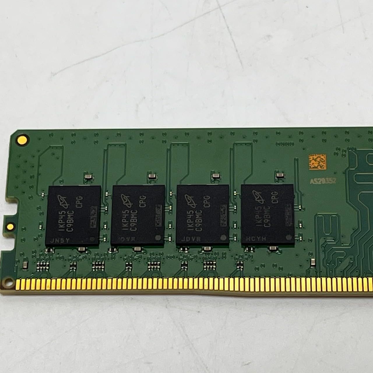 Crucial 16GB DDR4 3200MT/s メモリ (USED) - メルカリ