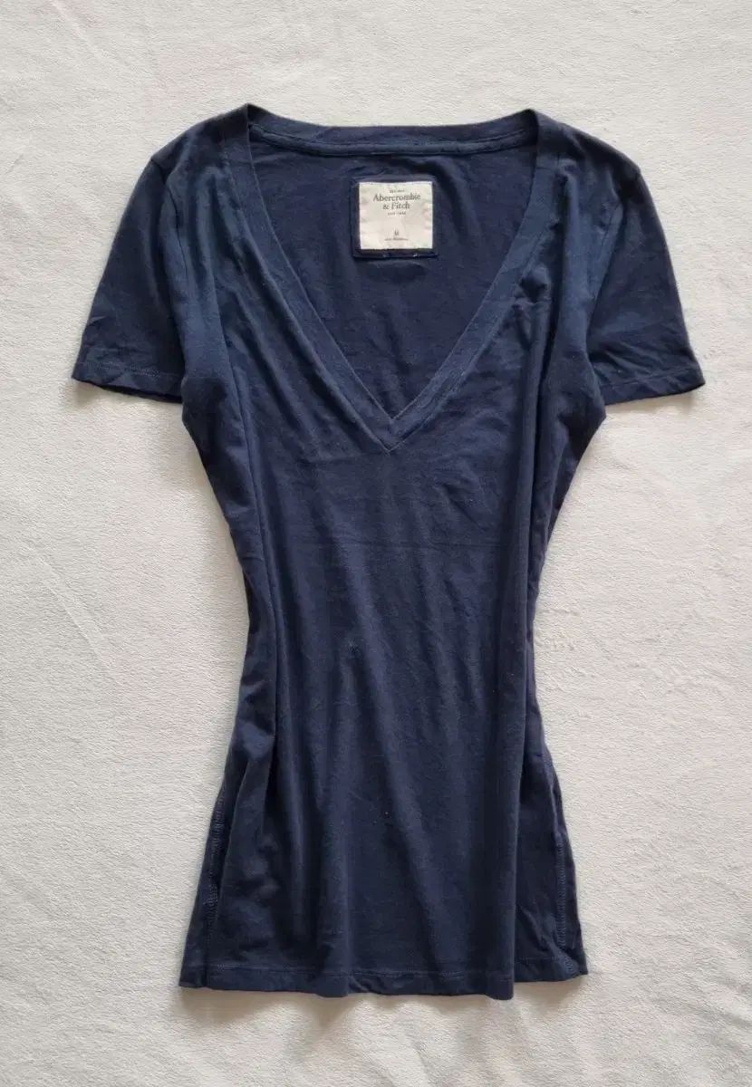 ヴィンテージ Abercrombie アバクロンビー ネイビー Vネック Tシャツ