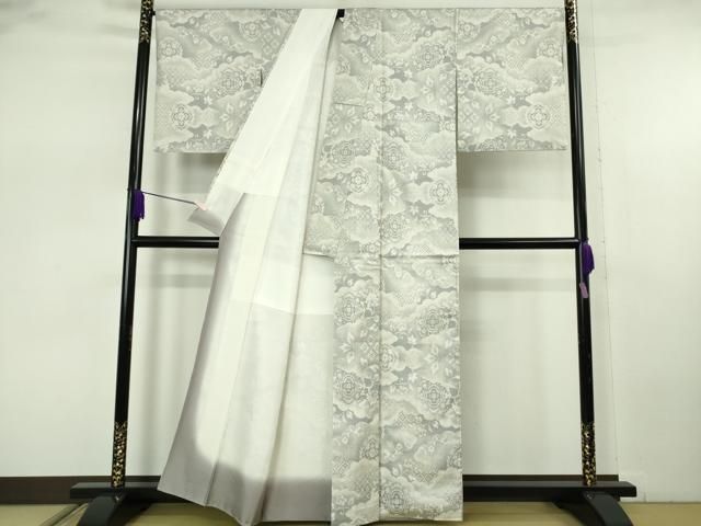 平和屋着物●極上 本場大島紬 白大島 9マルキ 雲取り花文 逸品 DZAB7694kh6 平和屋着物●極上 本場大島紬 白大島 9マルキ 雲取り花文 逸品 DZAB7694kh6
