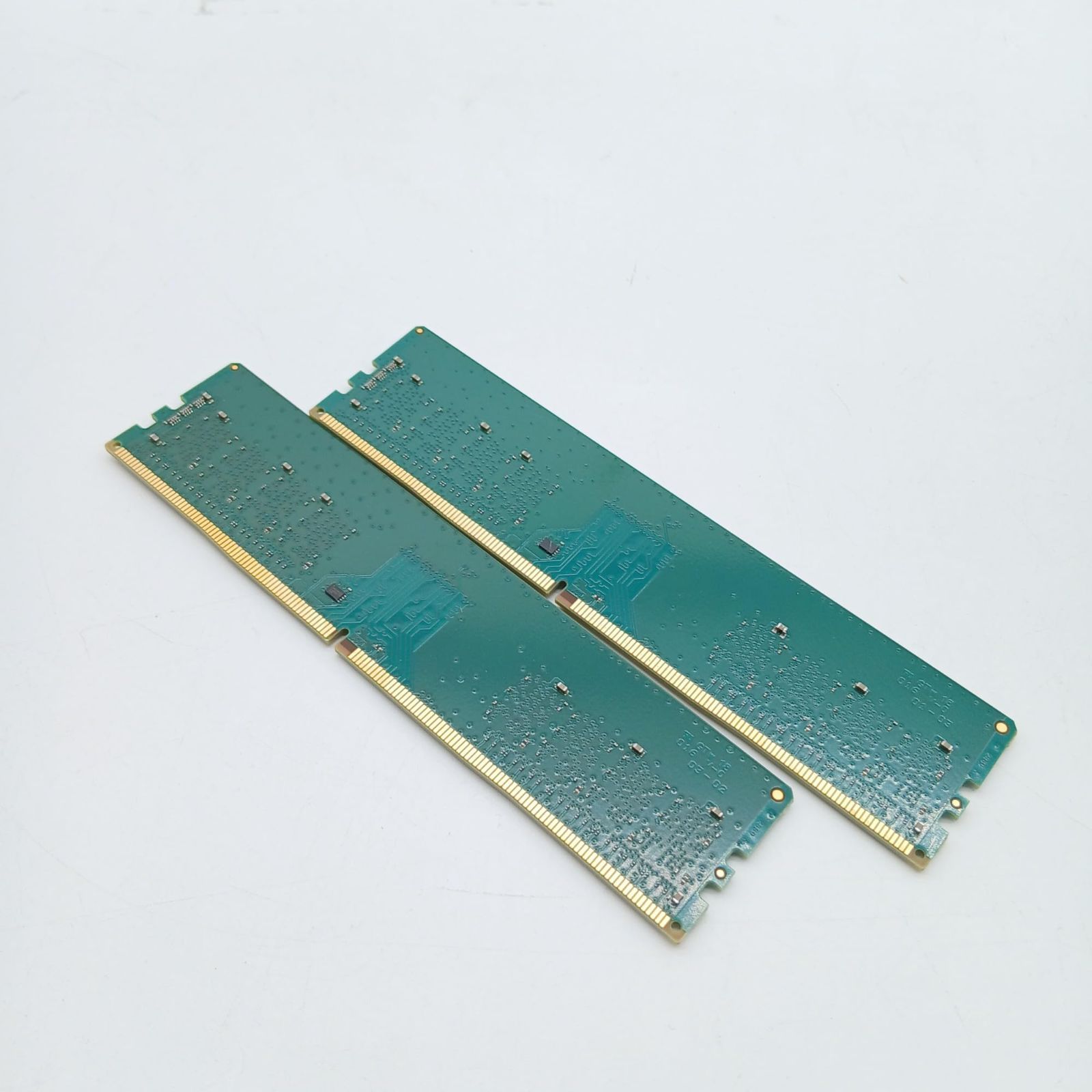 Crucial 32GB DDR4 3200MT/s メモリ 中古 - メルカリ
