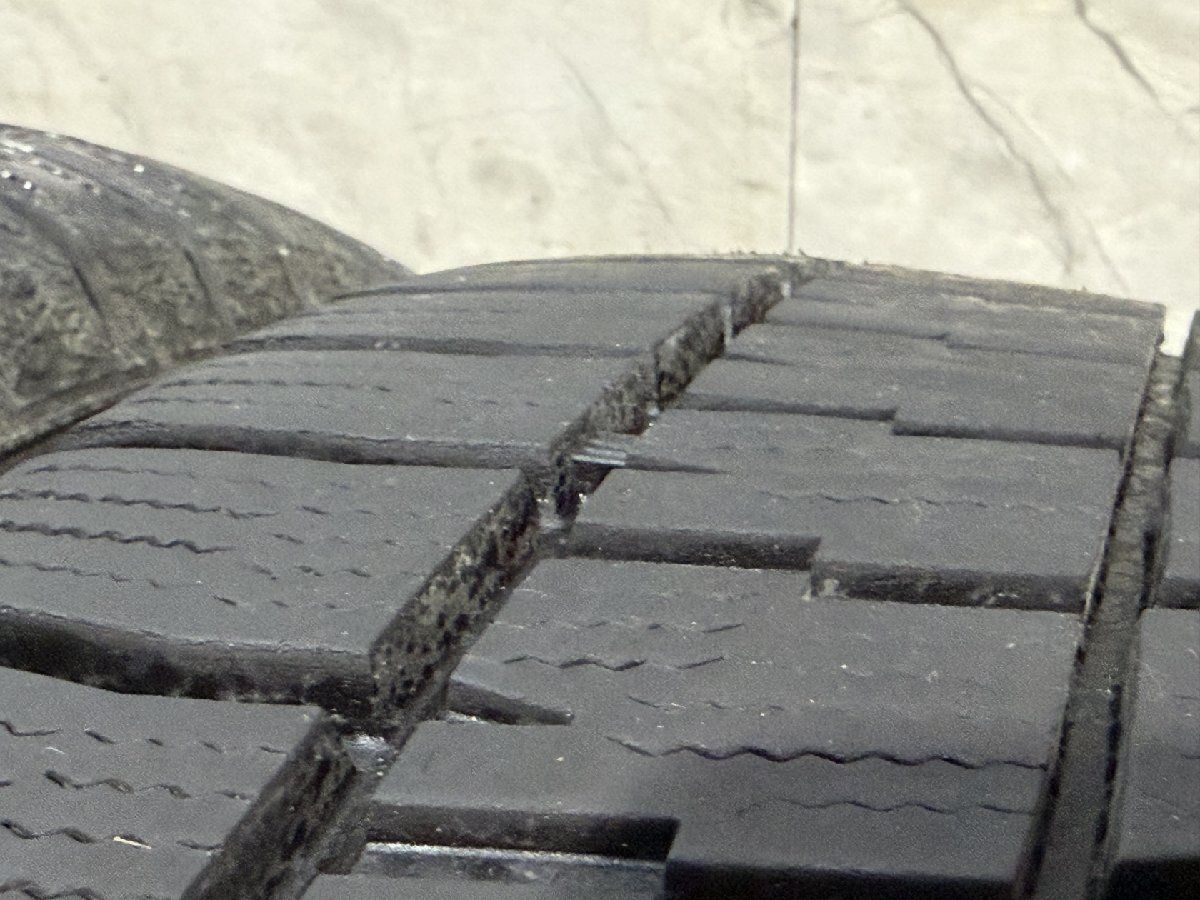 GOODYEAR ICENAVI8 235/50R18 18インチ スタッドレス 4本 23年製 バリ 