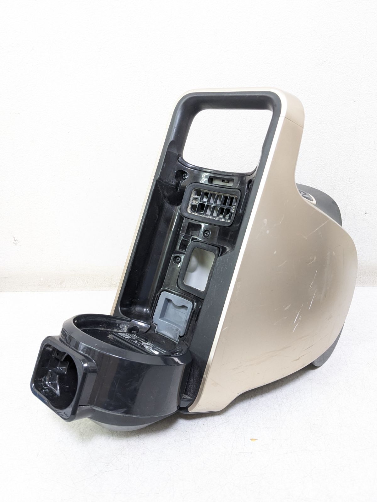東芝 VC-JS4000-N サイクロン式掃除機 2016年製 ヘッド無し - メルカリ