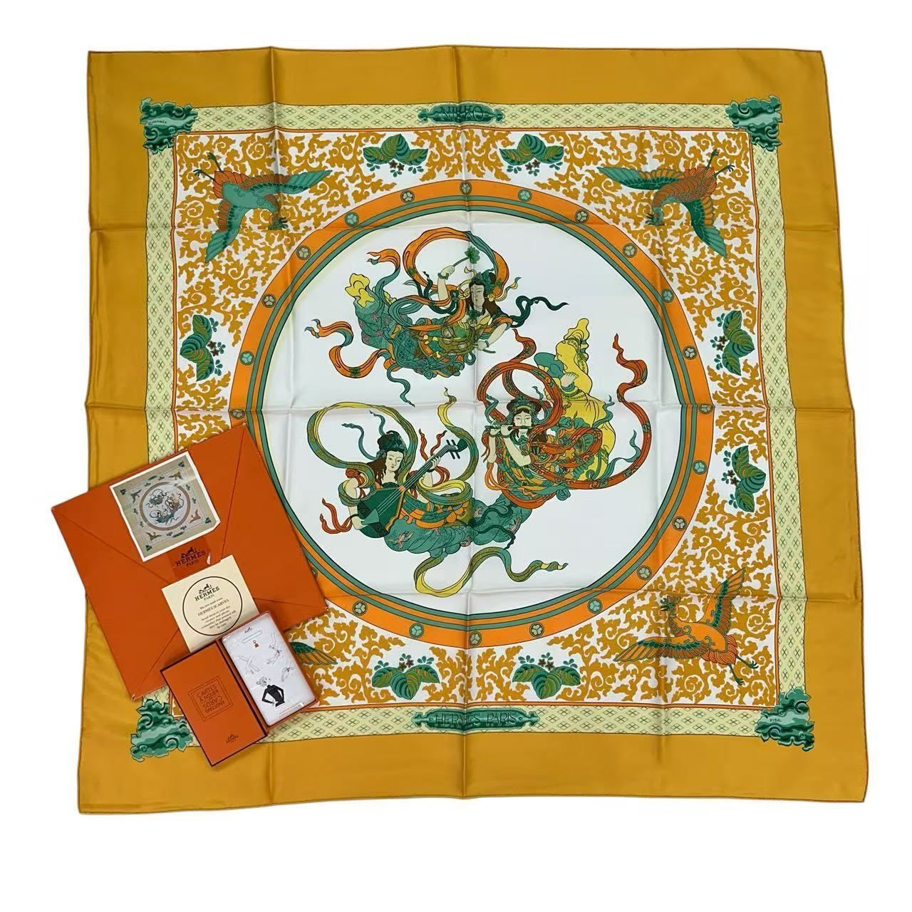 HERMES エルメス スカーフ カレ90 日光東照宮 シルク マルチカラー レア 新品同様 HERMES エルメス カレ90 NIKKO 日光東照宮 シルク