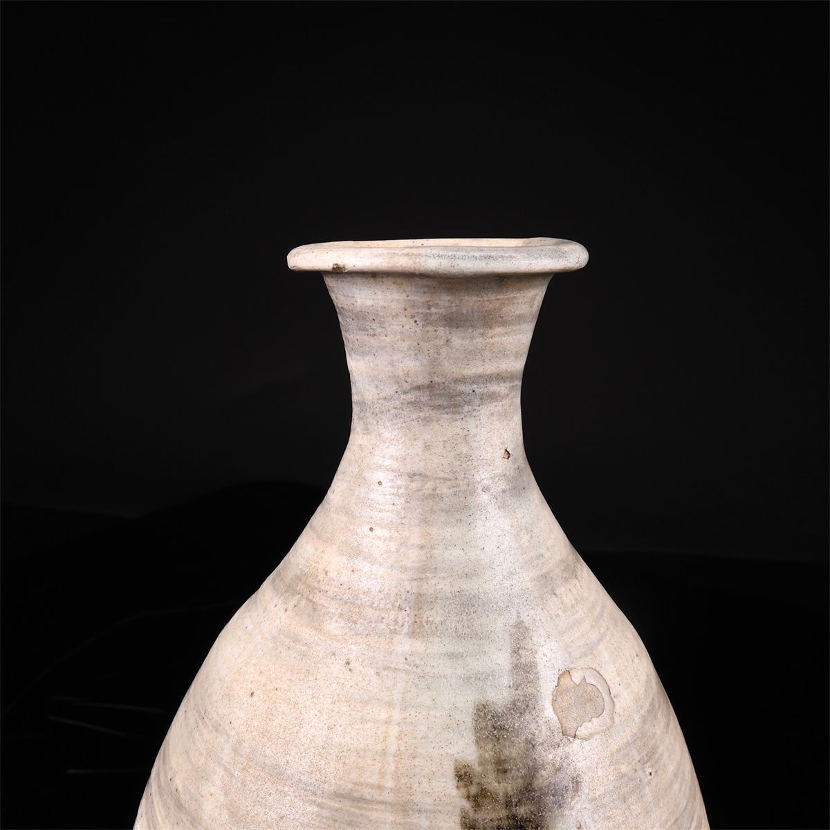 鶏竜山鉄絵徳利 李朝時代】 鶏竜山 鉄絵 草花紋 徳利 高23.5㎝ ／時代の釉剥がれありy
