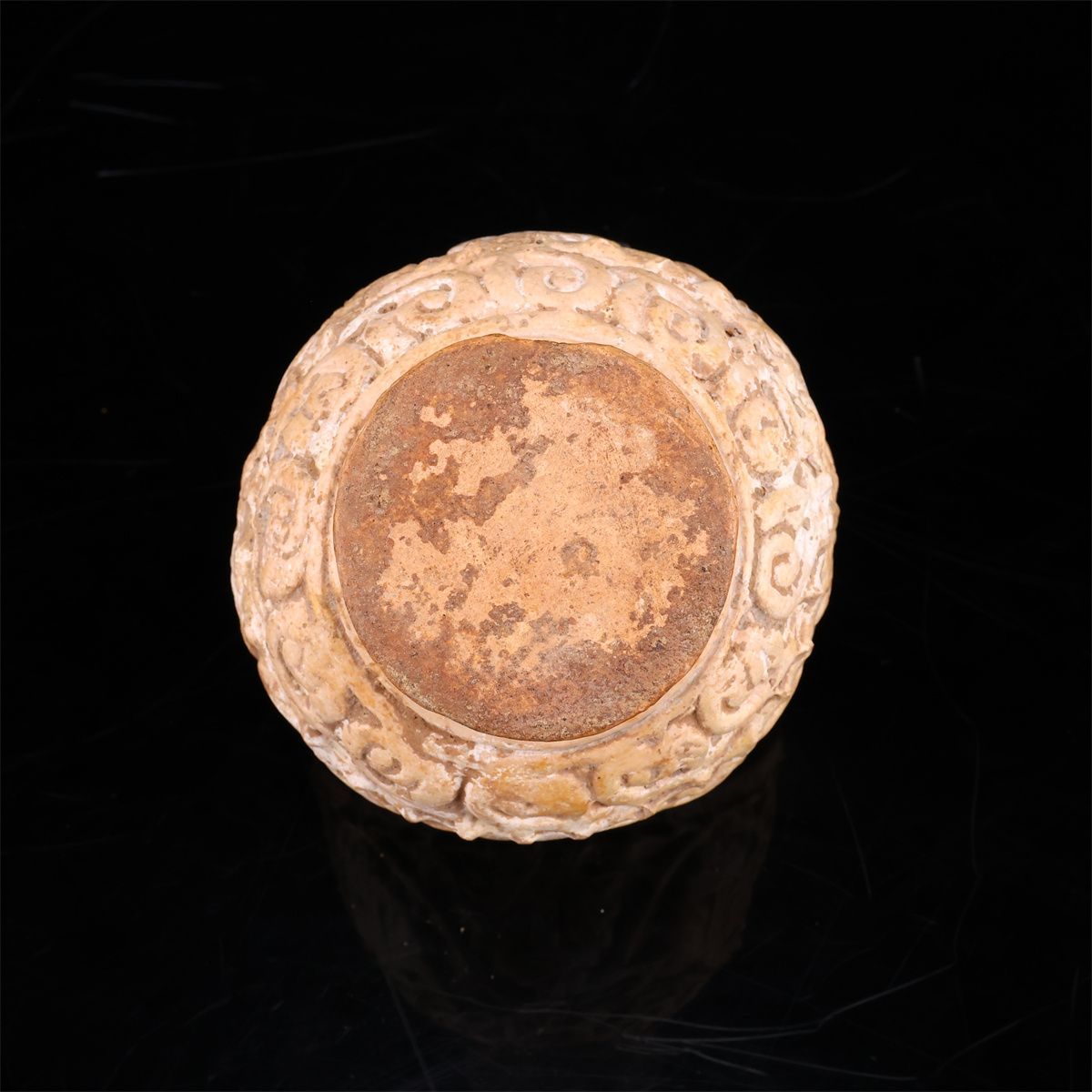 イスラム陶器 【古代ペルシャ】 葉紋彫刻 杯／時代の汚れありg！CS141