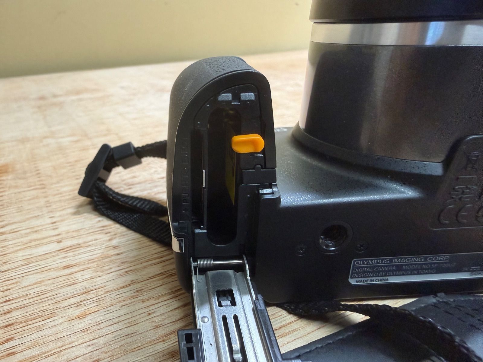 OLYMPUS SP-720UZ コンパクトデジタルカメラ 【ジャンク扱い】 - メルカリ