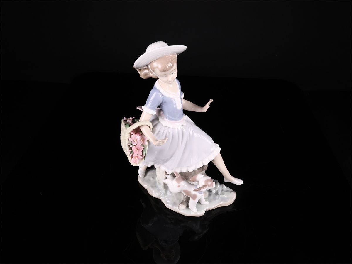LLADRO 【リヤドロ】 フィギュリン 磁器人形 子犬とかけっこ 高27