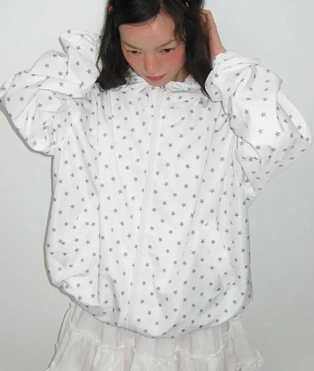 ロンロン HOODED WINDBREAKER JUMPER WHITE STAR