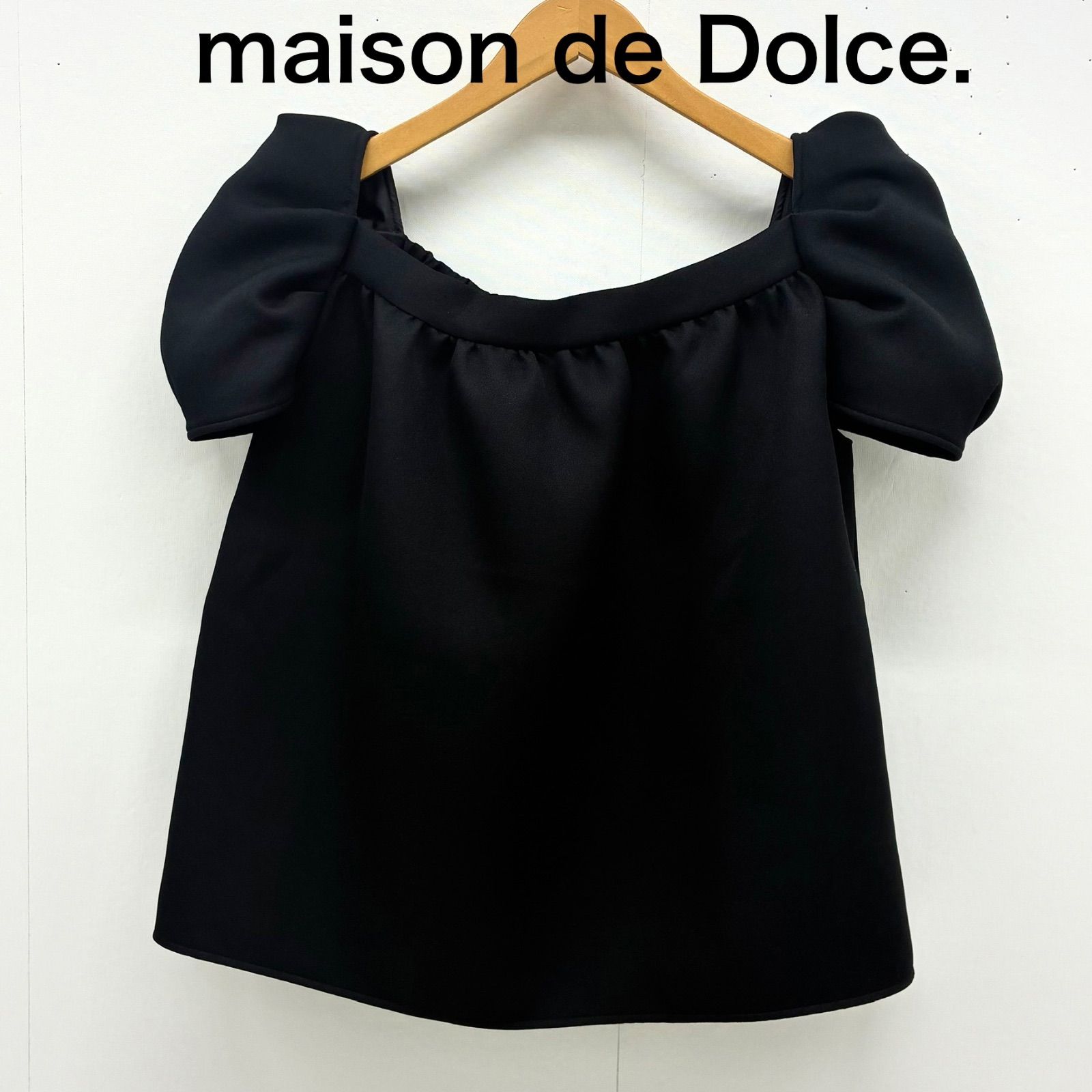 【メゾンドドルチェ maison de Dolce.】サテンノースリーブトップス 現行品 ブラウス F ブラック ⭐︎