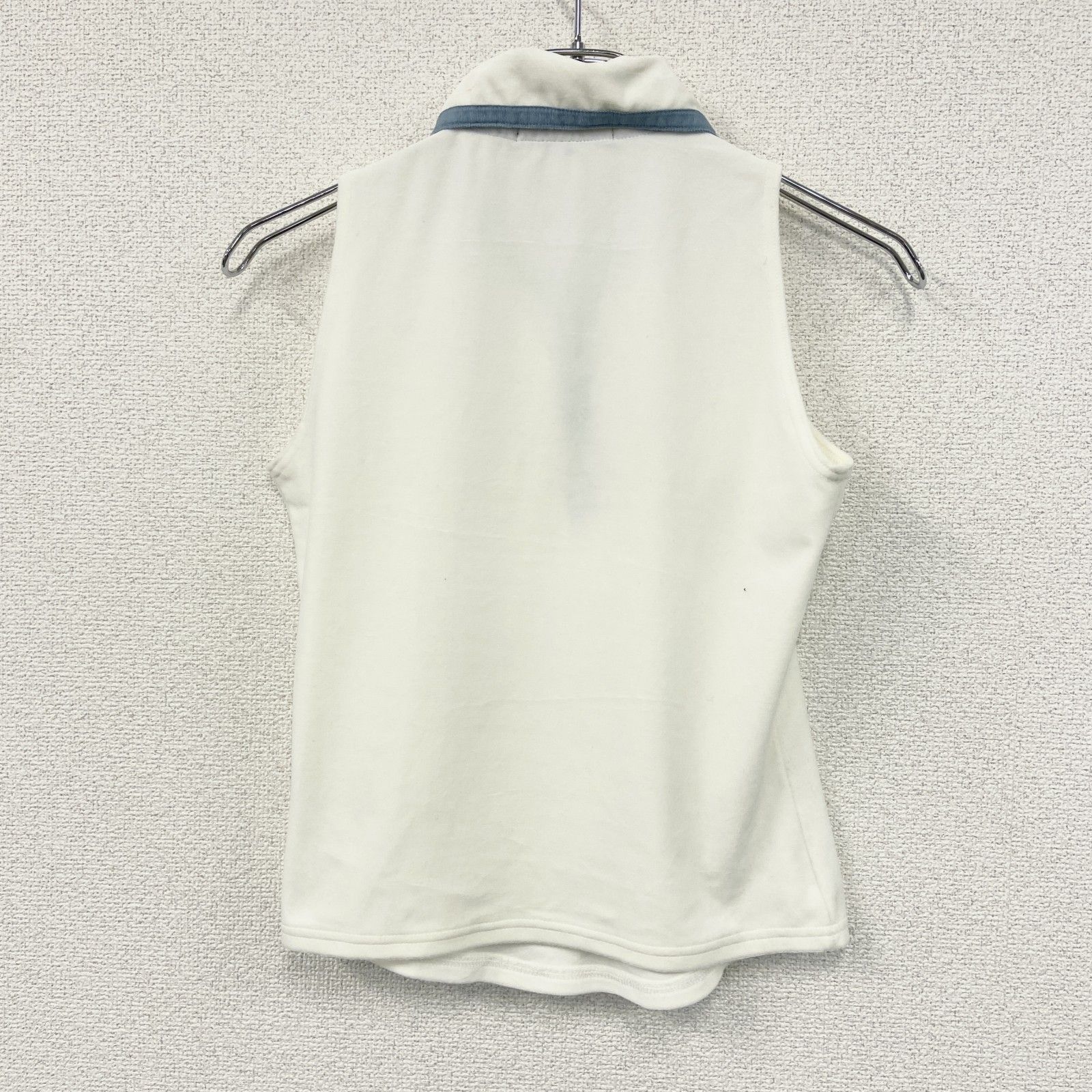 【FOXEY】美品！タンクトップ　ノースリーブ　ホワイト　40サイズ FOXEY NEW YORK フォクシーニューヨーク タンクトップ/ノースリーブ 白