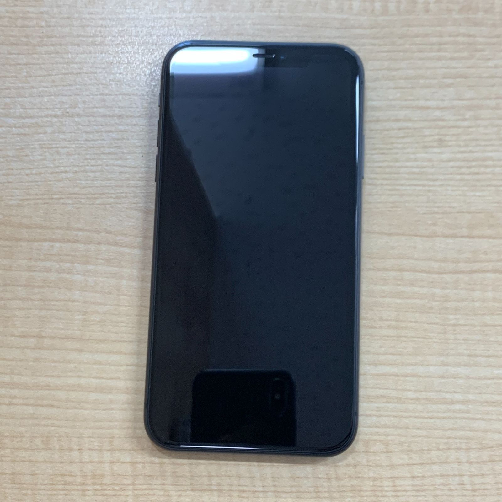 iPhone 11 128GB ブラック SIMフリー docomo版 - メルカリ