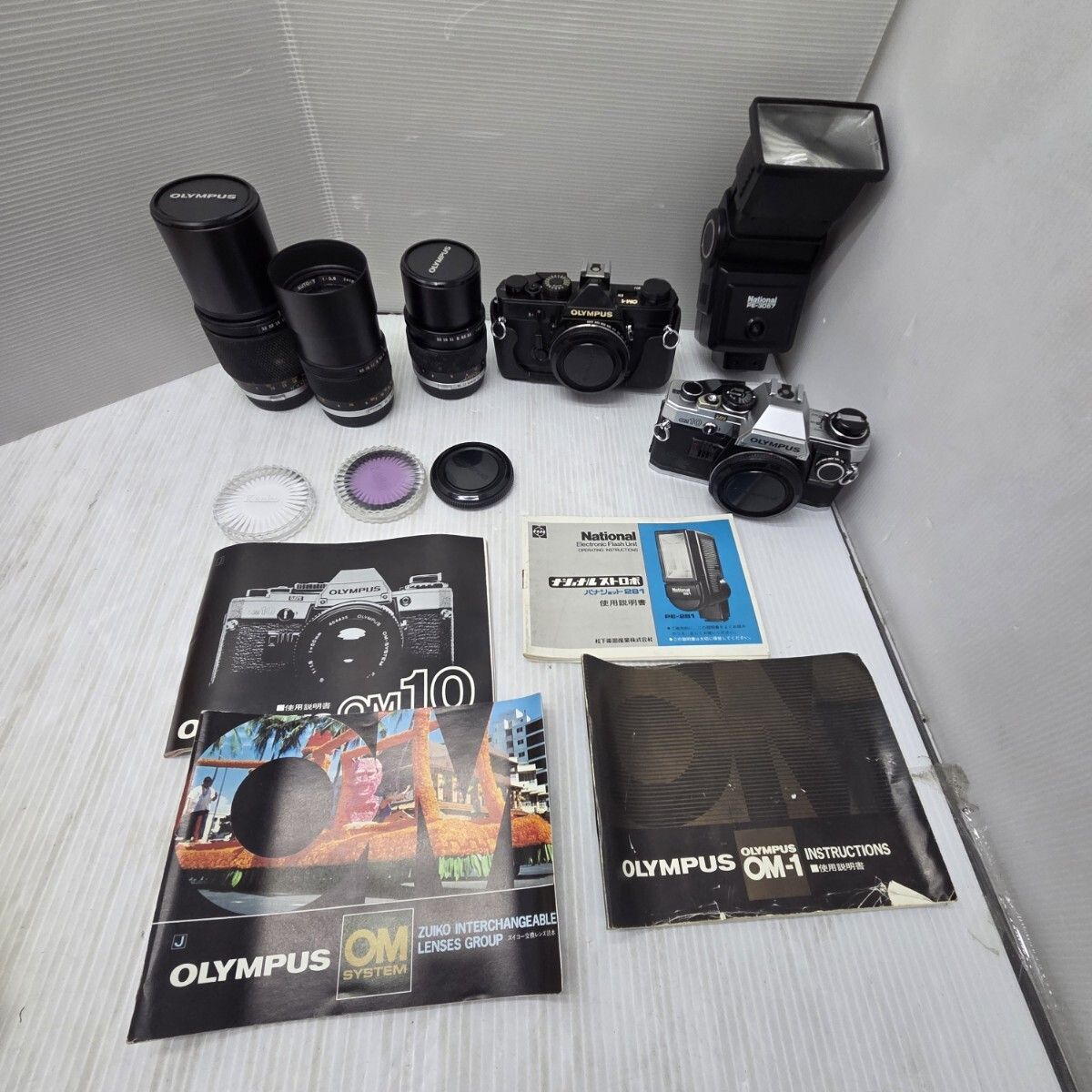 S01365 OLYMPUS オリンパス フイルム カメラ OM-1 OM10 一眼レフ 200mm 135mm 1:2.8 1:3.5 1:4 家電