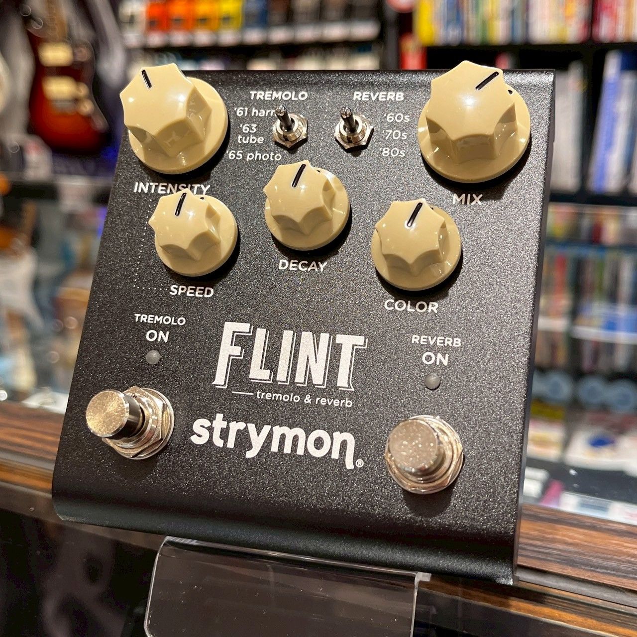 【新品・正規輸入品】 Strymon FLINT V2 コンパクトエフェクター リバーブ＆トレモロ ストライモン