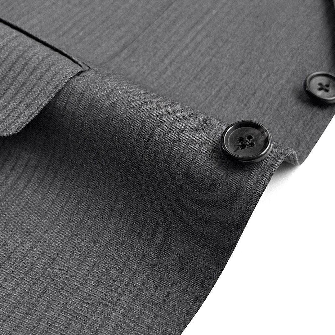 新品 D'URBAN ダーバン スーツ A5 定価132,000円 春夏 グレー シャドーストライプ TRABALDO TOGNA Seesera ウール100% ストレッチ 背抜き ノータック 日本製 ビジネス メンズ 高級