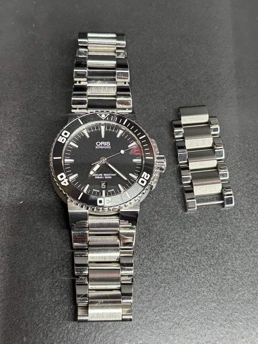 ORIS アクイス デイト 黒文字盤 43mm - メルカリ