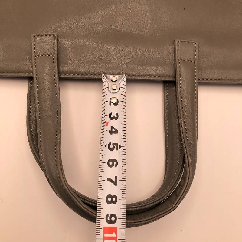 タ HELMUT LANG ヘルムートラング 男女兼用 ロゴ型押しレザートート