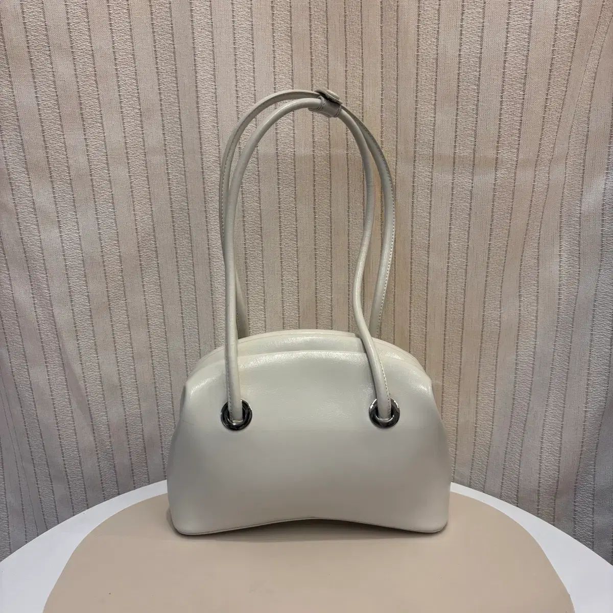 OSOI サークル ロット ショルダーバッグ