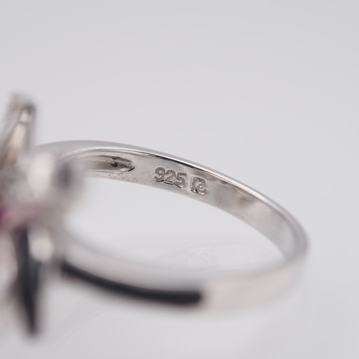 B328 ピンクトパーズ? スピネル? 925刻印 リング リボン ダイヤモンド