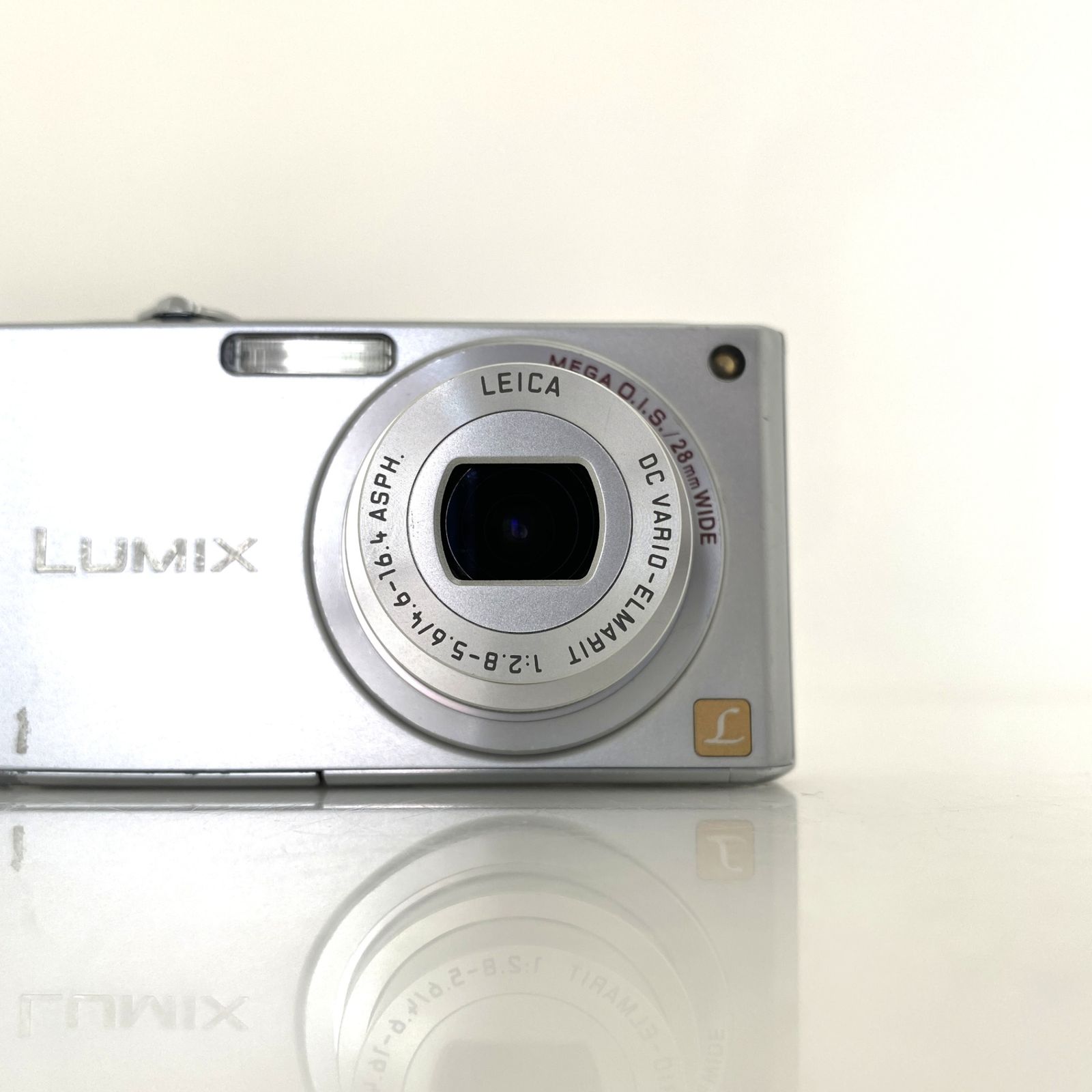 パナソニック】Panasonic DMC-FX33 シルバー コンパクトデジタルカメラ