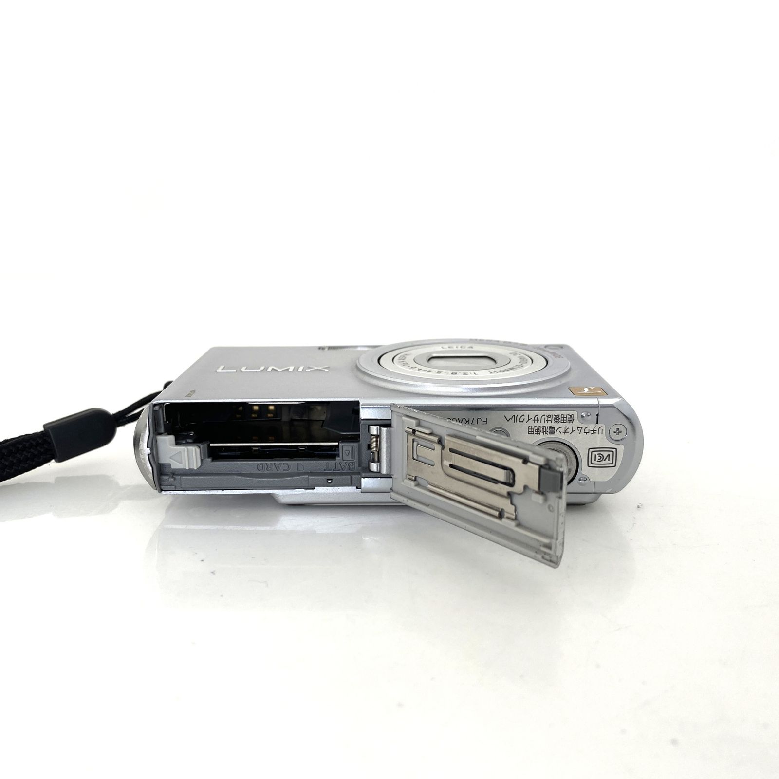 パナソニック】Panasonic DMC-FX33 シルバー コンパクトデジタルカメラ