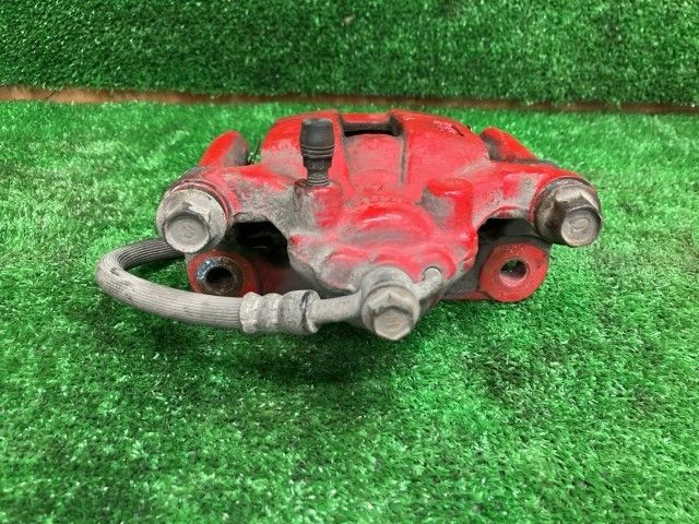 セレナ GFNC27 右リアキャリパー ハイウェイスター 4WD 8人 44001 