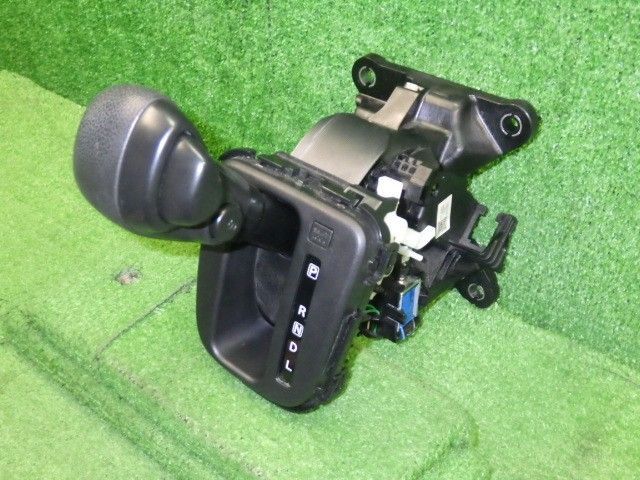 ワゴンＲ DAA-MH55S シフトレバー 28100-63RH0-5PK 9387