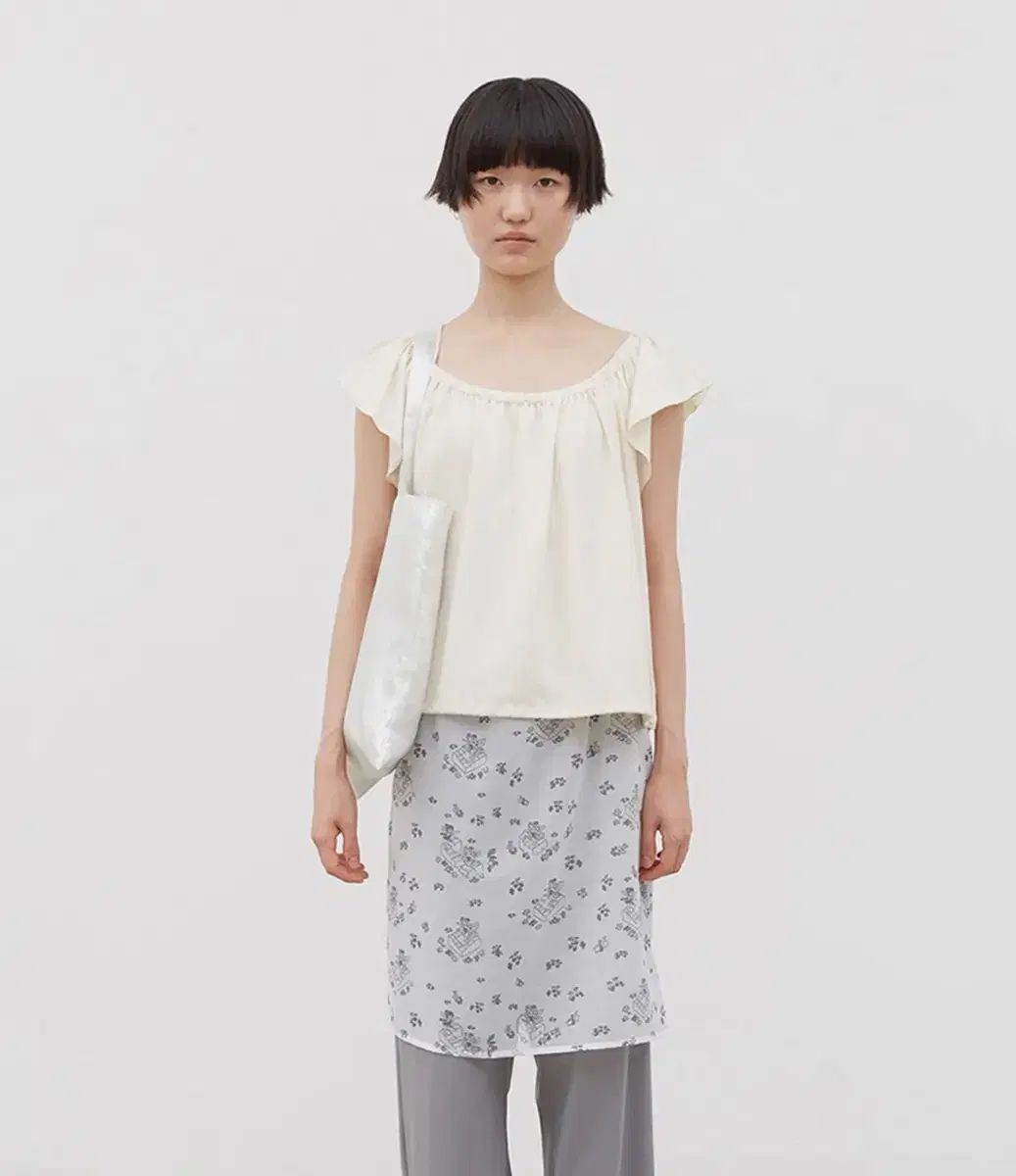コスモス ソフト シャーリング トップス SOFT SHIRRING TOP (YELLOW)