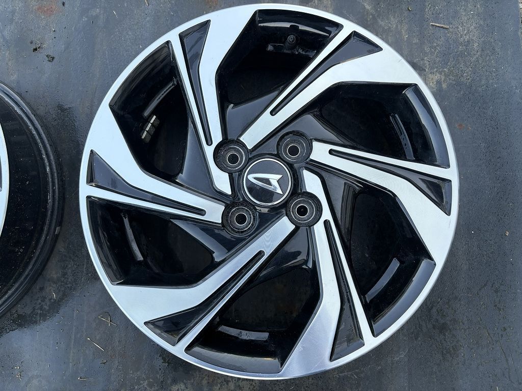 ダイハツ純正 タントカスタム LA650S 15インチ アルミホイール② 1本